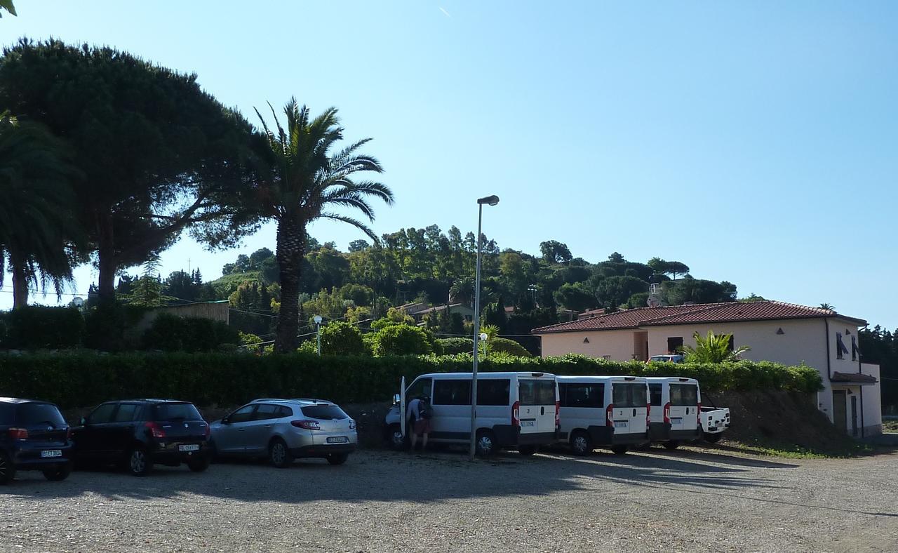 Hotel Barbarossa Porto Azzurro Exterior foto