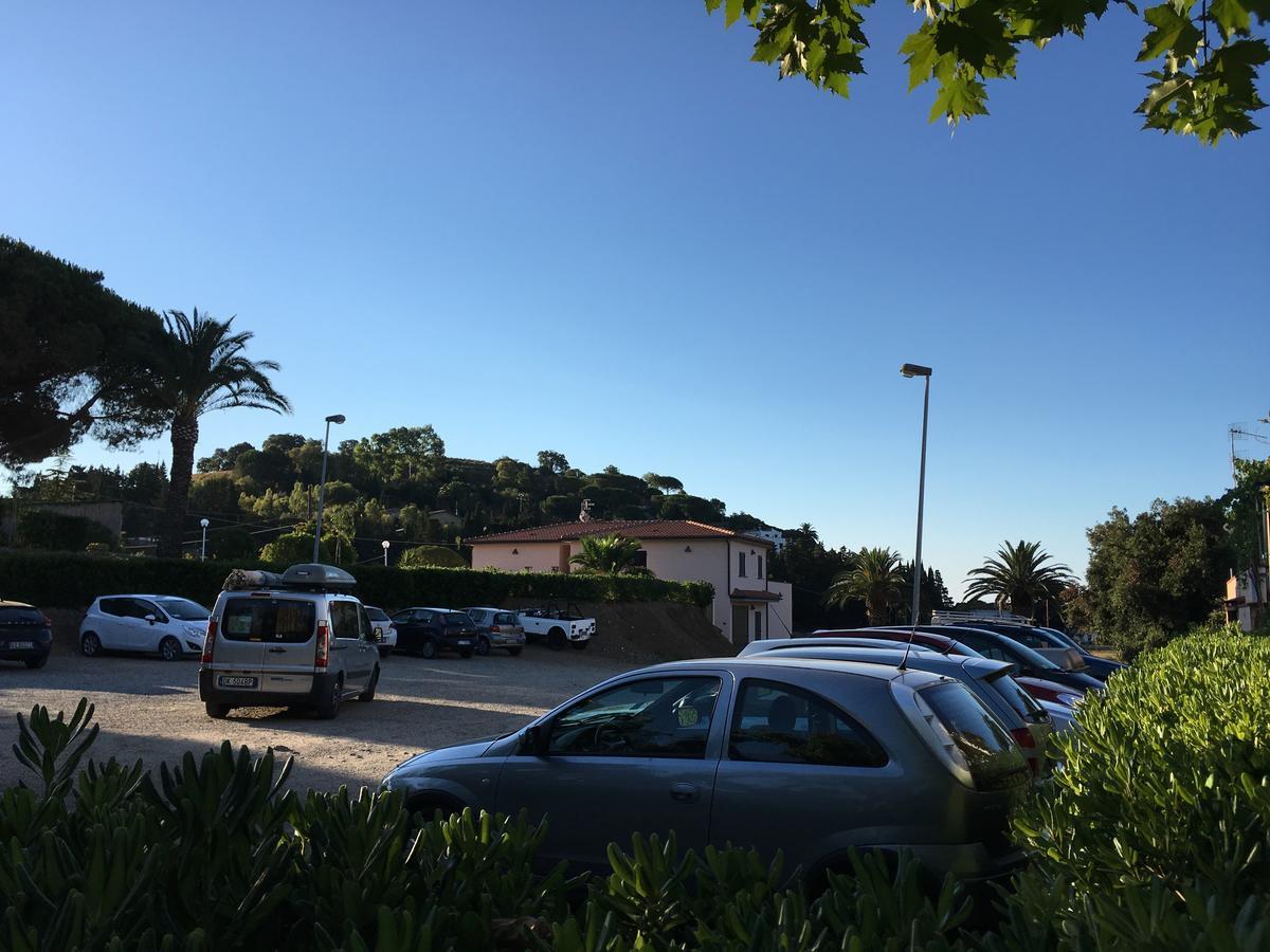 Hotel Barbarossa Porto Azzurro Exterior foto