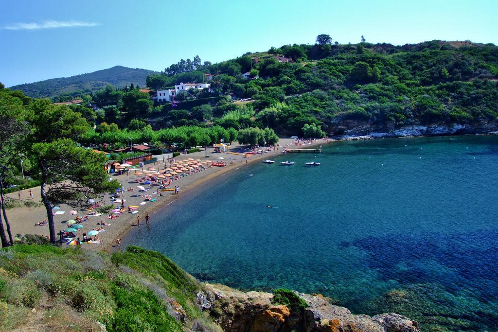 Hotel Barbarossa Porto Azzurro Exterior foto